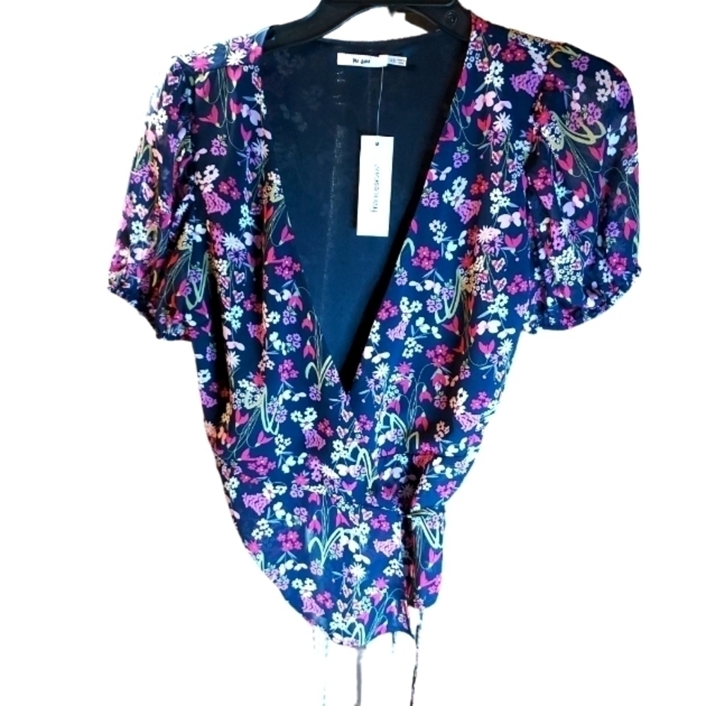 Francesca's Tara Floral Wrap top NWT XS